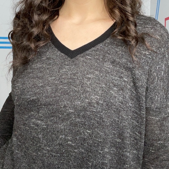 Aritzia Wilfred Grey Knit Sweater - Picture 3 of 3